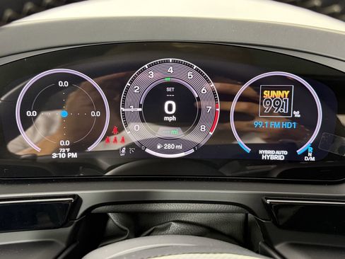 New 2025 Porsche Cayenne Turbo image 23