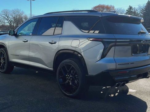 Certified 2025 Chevrolet Traverse RS image 4