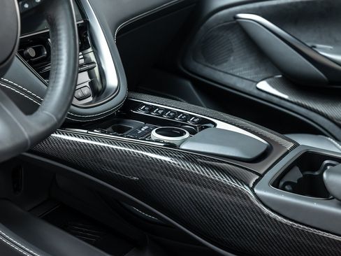 Used 2022 Aston Martin DBX AWD/4WD image 33