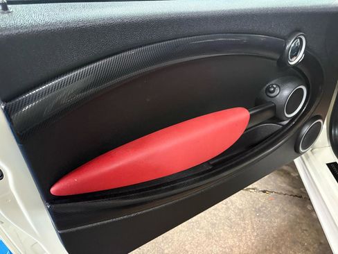 Used 2012 MINI Cooper S image 24