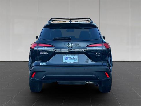 Used 2024 Toyota Corolla Cross XLE w/ Convenience Package image 4