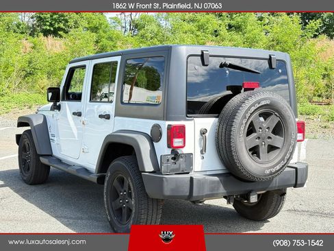 Used 2015 Jeep Wrangler Unlimited Sport w/ Quick Order Package 24S AWD/4WD image 5