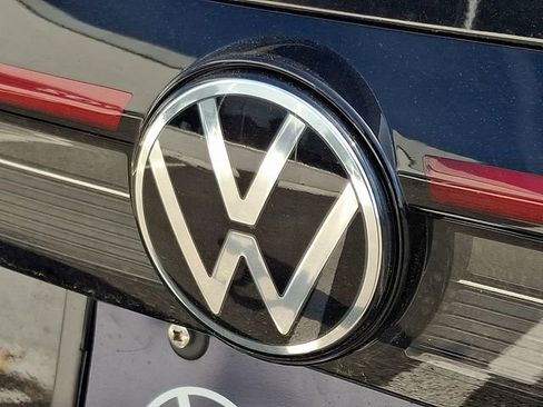 Used 2025 Volkswagen Taos S AWD/4WD image 30