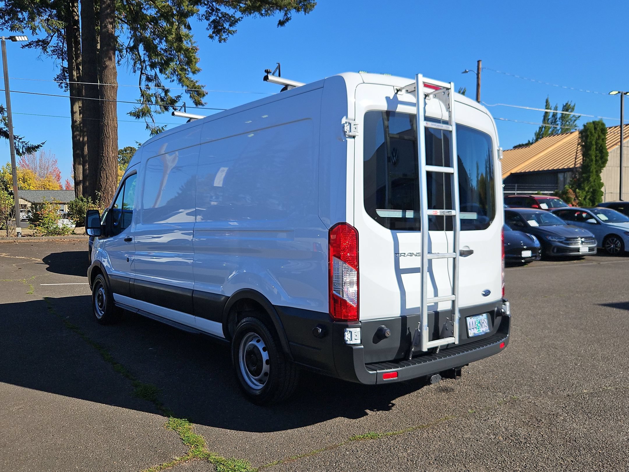 Used 2017 Ford Transit 250 148 Medium Roof RWD image 3