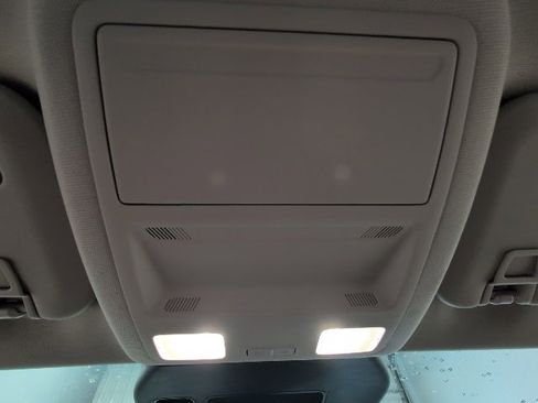 Used 2020 Ford Escape Titanium image 24