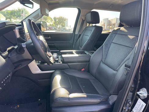 Used 2024 Toyota Tundra Limited w/ Power Package image 5