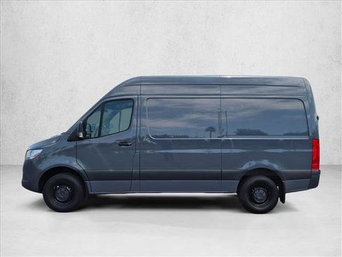 Used 2020 Mercedes-Benz Sprinter 2500 image 9