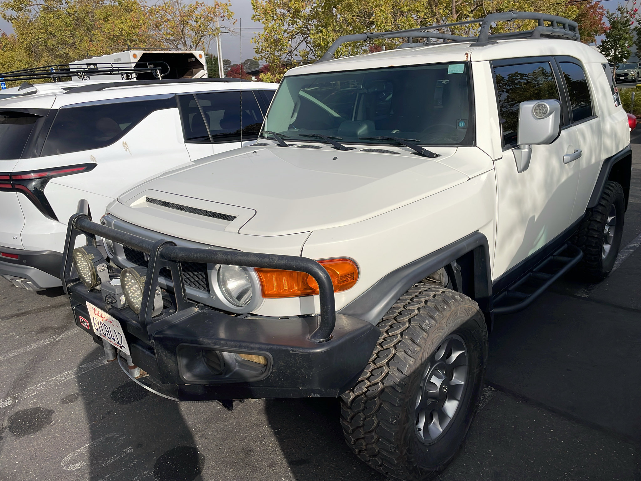 Used 2012 Toyota FJ Cruiser 4WD w/ Convenience Pkg image 2