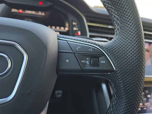 Used 2024 Audi SQ8 Premium Plus image 18