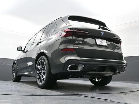 New 2026 BMW X5 xDrive50e w/ M Sport Package AWD/4WD image 28