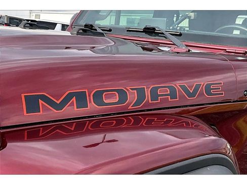 Used 2021 Jeep Gladiator Mojave AWD/4WD image 10