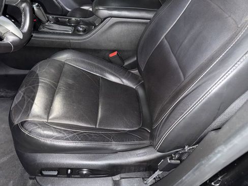 Used 2018 GMC Acadia SLT image 3