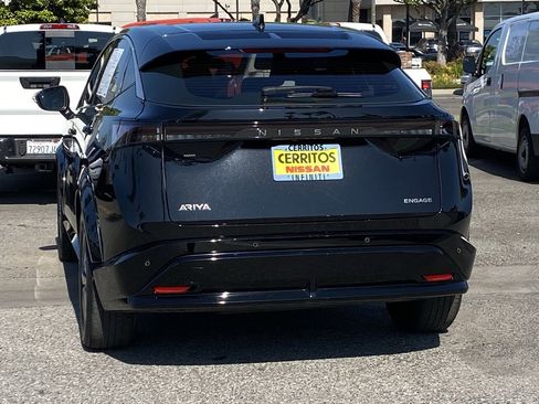 Certified 2023 Nissan Ariya FWD image 4