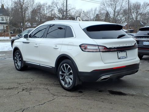 Used 2023 Lincoln Nautilus Reserve w/ Equipment Group 201A image 6