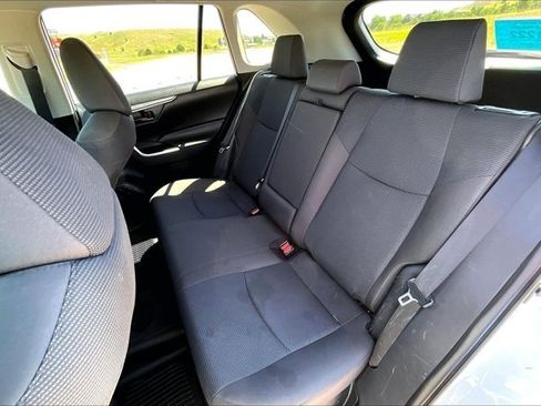 Used 2025 Toyota RAV4 LE AWD/4WD image 22