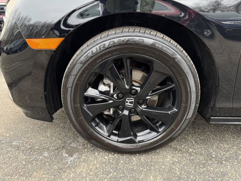 Used 2024 Honda Odyssey Sport image 7