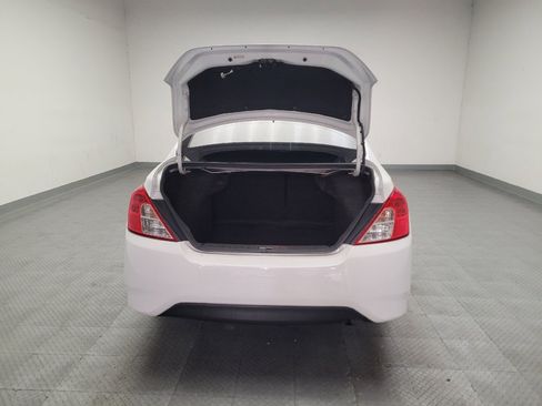 Used 2019 Nissan Versa SV FWD image 29