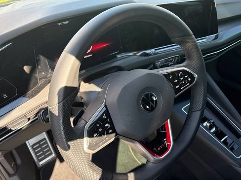Used 2022 Volkswagen GTI SE FWD image 13