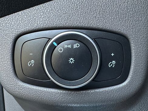 Used 2019 Ford Transit Connect XL image 33