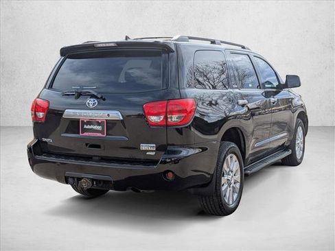 Used 2010 Toyota Sequoia Platinum image 5