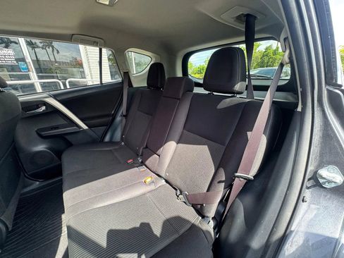 Used 2015 Toyota RAV4 XLE FWD image 13