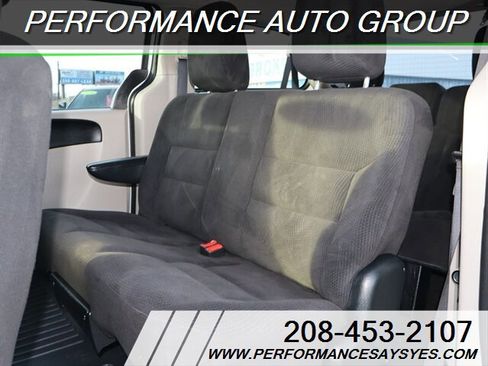 Used 2016 Dodge Grand Caravan American Value Package image 20