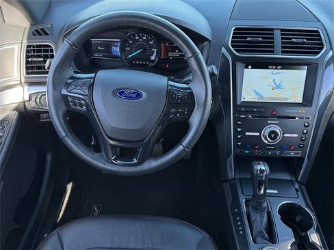 Used 2018 Ford Explorer Sport w/ Equipment Group 401A image 11