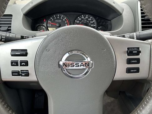 Used 2017 Nissan Frontier SV w/ SV Value Truck Package AWD/4WD image 26