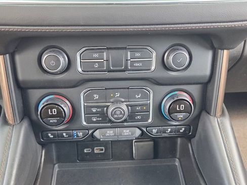 Used 2021 Chevrolet Tahoe High Country RWD image 24