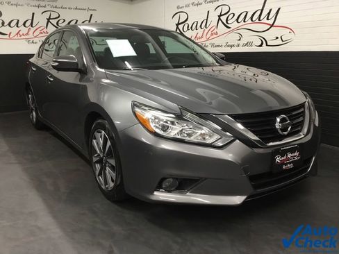Used 2017 Nissan Altima 2.5 SL image 3