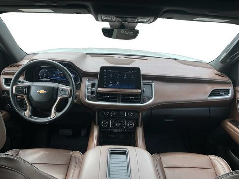 Used 2024 Chevrolet Tahoe High Country AWD/4WD image 17
