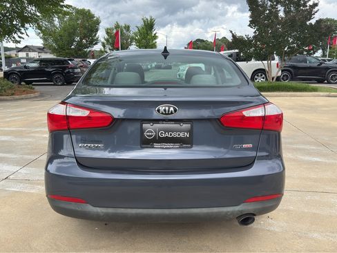 Used 2015 Kia Forte EX w/ UVO Package W/17" Alloys FWD image 4