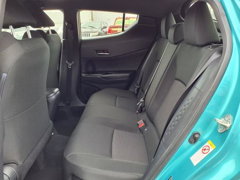 Used 2018 Toyota C-HR XLE FWD image 18
