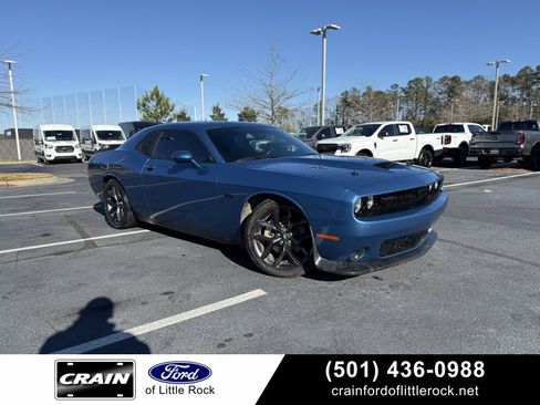 Used 2023 Dodge Challenger R/T w/ Blacktop Package image 1