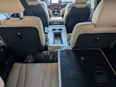 New 2026 Acura MDX SH-AWD image 12