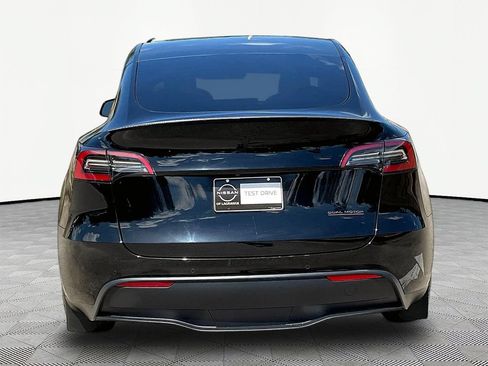 Used 2022 Tesla Model Y Performance AWD/4WD image 6