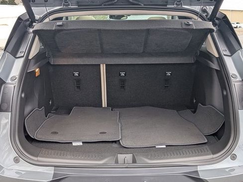 Used 2023 Buick Encore GX Essence w/ Experience Buick Package image 6