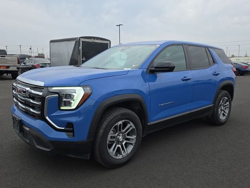 Used 2026 GMC Terrain Elevation AWD/4WD image 3