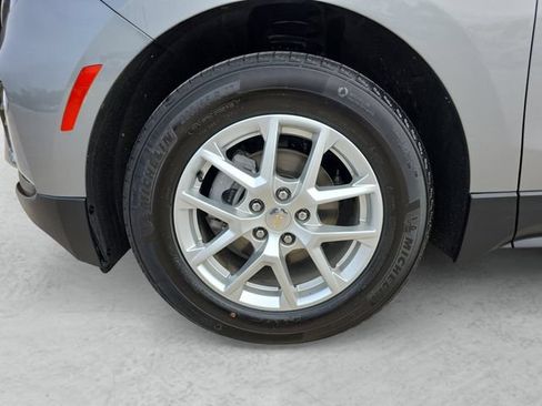 Used 2024 Chevrolet Equinox LT FWD image 24