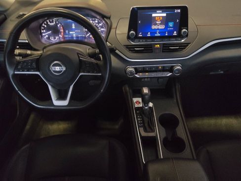 Used 2021 Nissan Altima 2.5 SR w/ SR Premium Package FWD image 22