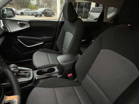 Used 2024 Kia Soul LX w/ Option Group 015 image 20