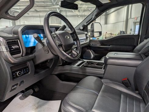 Used 2025 Ford F350 Platinum AWD/4WD image 15