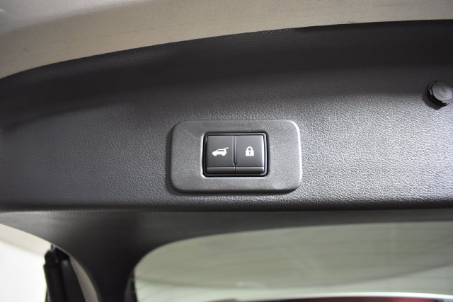 Certified 2026 Nissan Murano SL AWD/4WD image 33