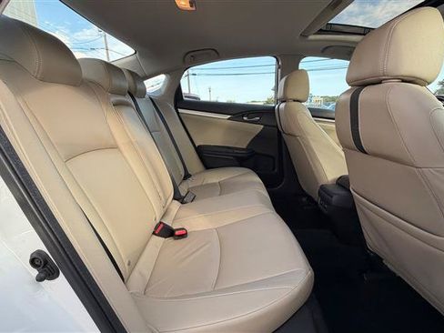 Used 2020 Honda Civic Touring image 40
