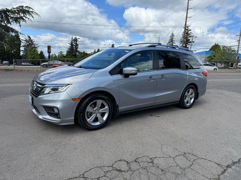 Used 2018 Honda Odyssey EX-L image 3