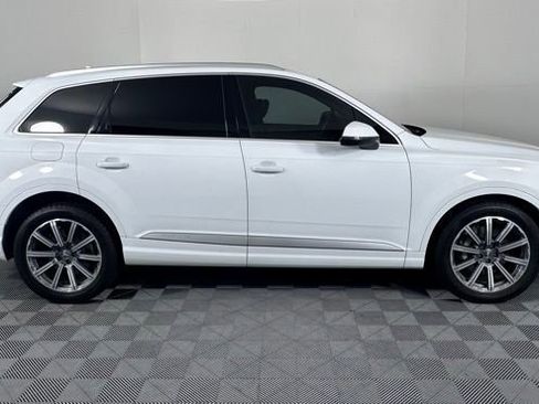 Used 2018 Audi Q7 3.0T Prestige w/ Prestige Package AWD/4WD image 9