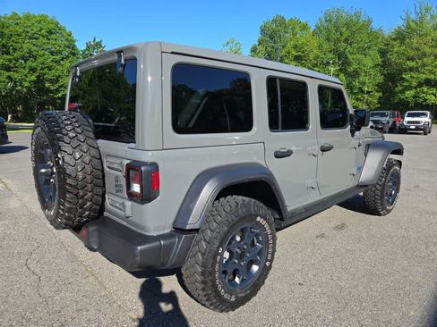 Used 2023 Jeep Wrangler Unlimited w/ Sun & Screen Package AWD/4WD image 4