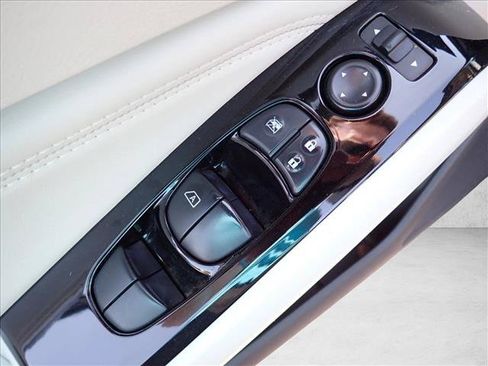 Used 2023 Nissan Altima 2.5 SV w/ SV Premium Package FWD image 14