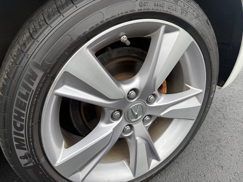 Used 2013 Acura ILX w/ Premium Package FWD image 17
