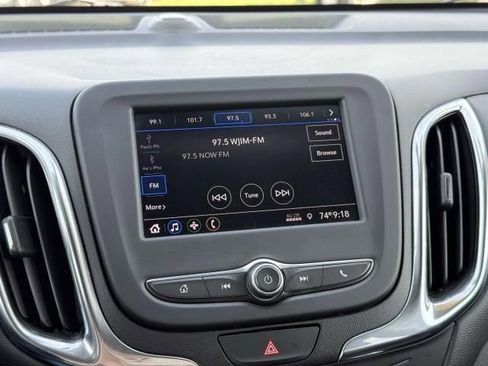 Used 2020 Chevrolet Equinox LT w/ Driver Convenience Package FWD image 24